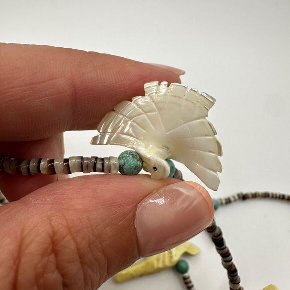 Amazing Zuni-style Fetish necklace with heishi shell, turquoise, stone beads! - Picture 7 of 16